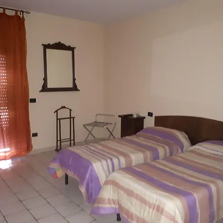 Lo Scoiattolo Hotell