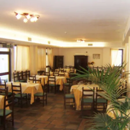 Hotell Lo Scoiattolo *