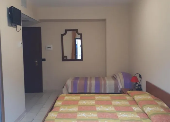 Lo Scoiattolo Hotel Castellafiume